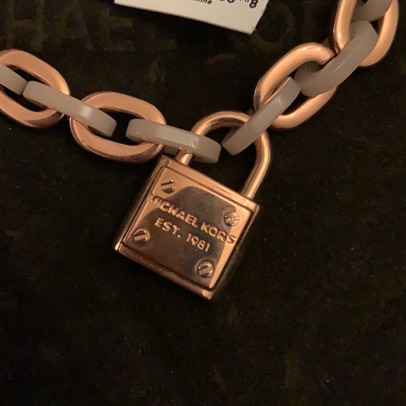 Michael Kors Rose Gold & Blush chain bracelet BNWT - Picture 3 of 8